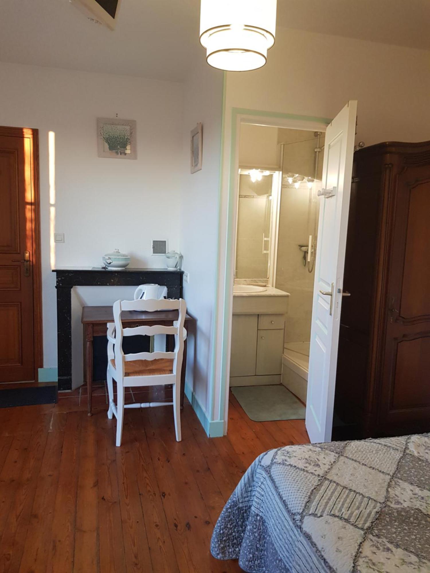 Chambres D'Hotes Anne-Marie Châtillon-sur-Indre Exteriör bild